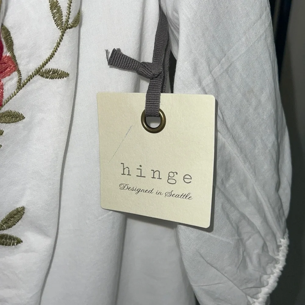 Hinge Sheath Embroidered White Dress Size Medium NWT - Picture 14 of 16